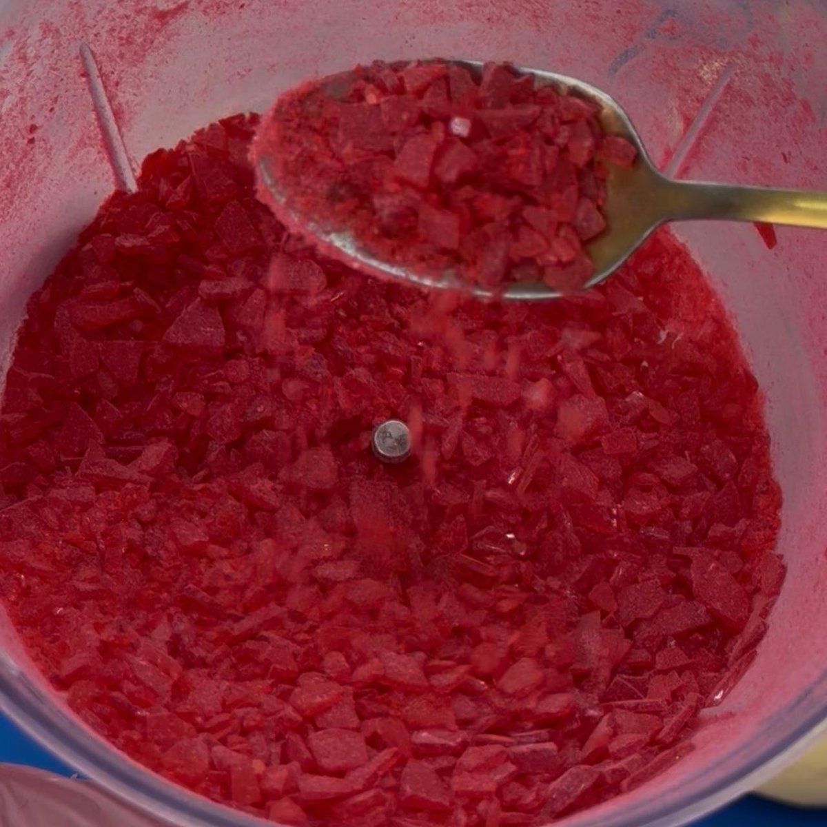 Crocante de isomalte quebrado em flocos
